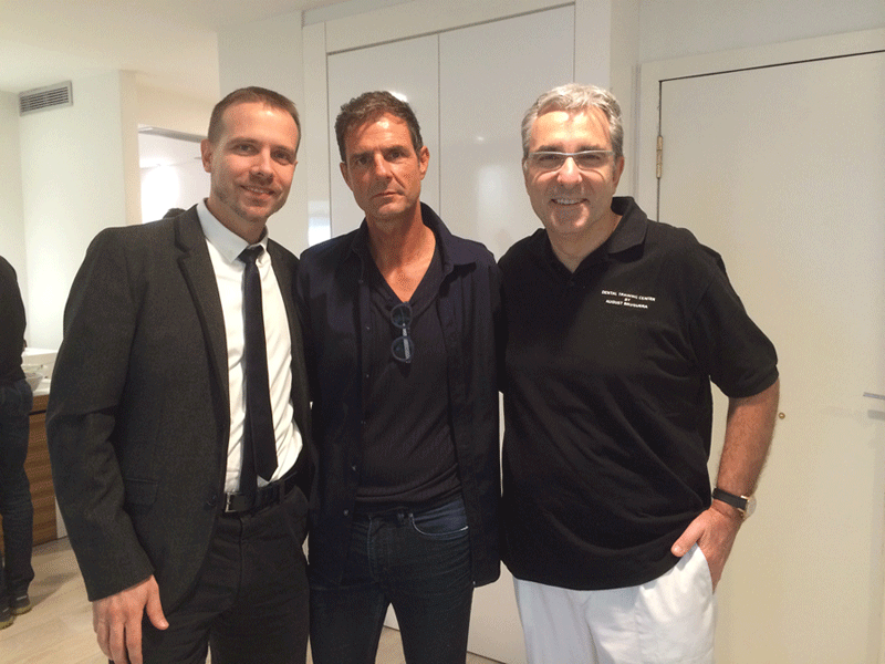 ceràmica feldespática ceràmica dental Michel Magne August Bruguera amb Dr. José Luis Padrós en curs estratificació